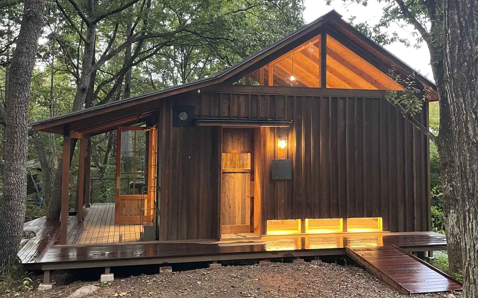 VIVOBAREFOOT JAPAN × RooTS oF THE FLowER