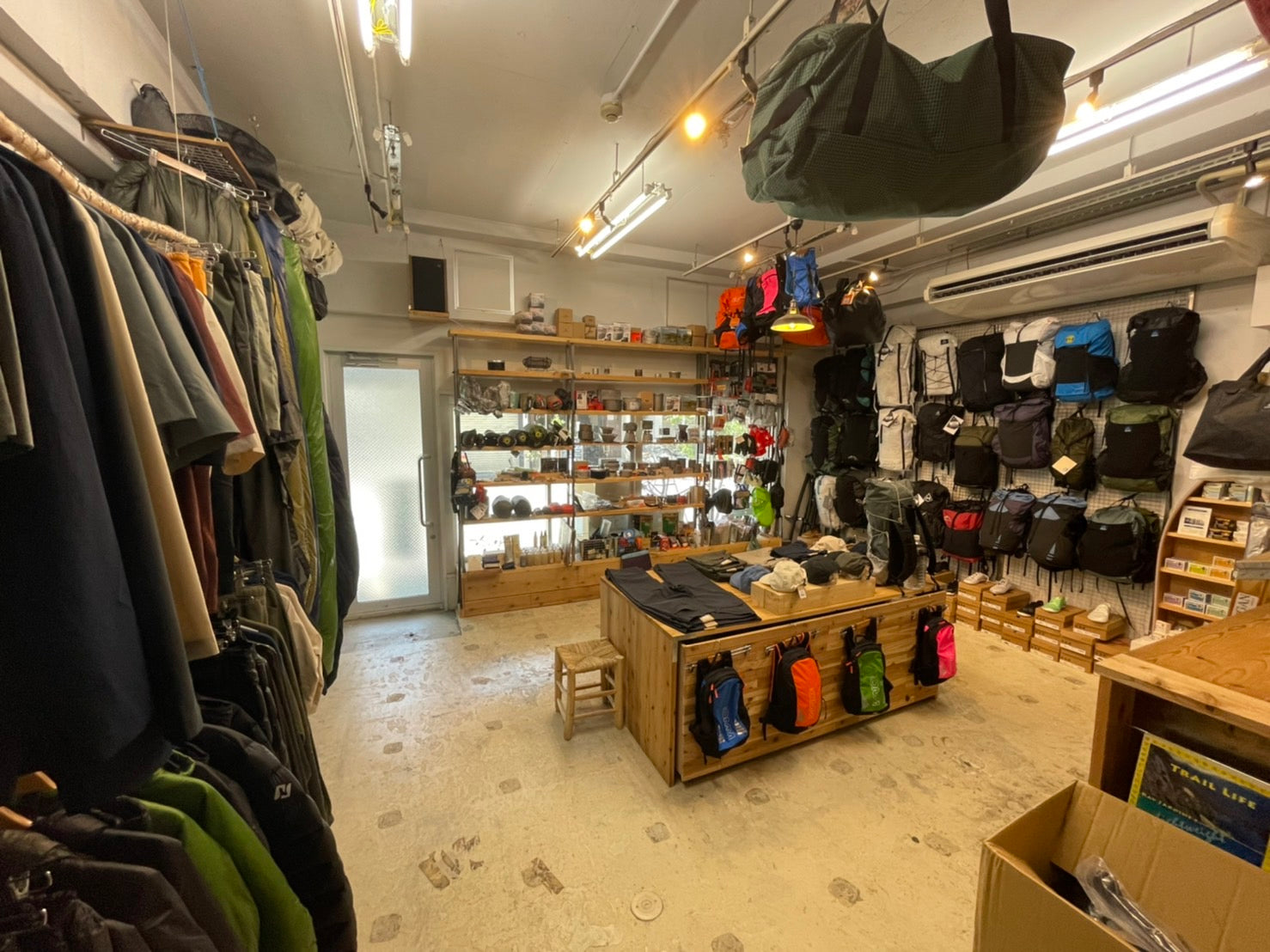 MoonlightGear大阪店 - Vivobarefoot JAPAN