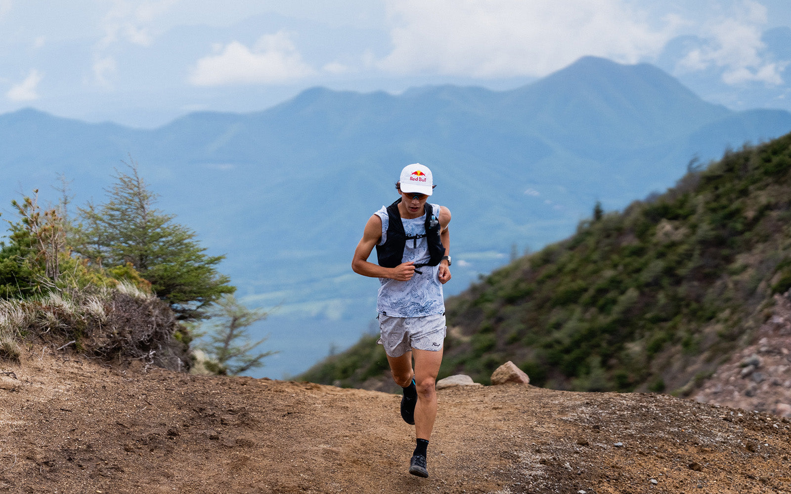世界的トレイルランナー 上田瑠偉選手がブランドアンバサダーに就任