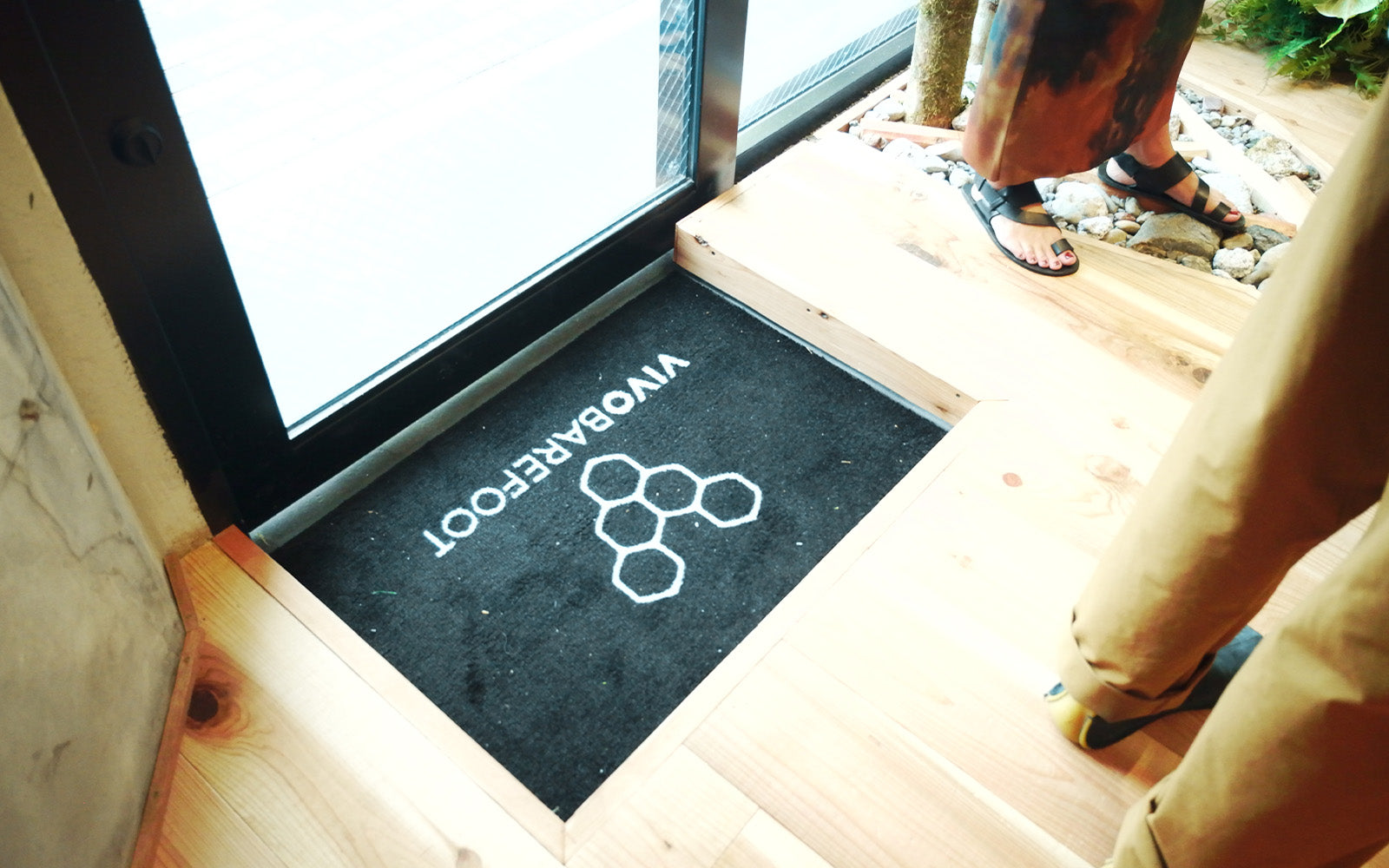 Vivobarefoot TOKYO 年末年始営業日のお知らせ